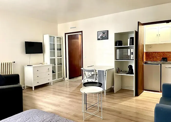 Anthony\'S Residence